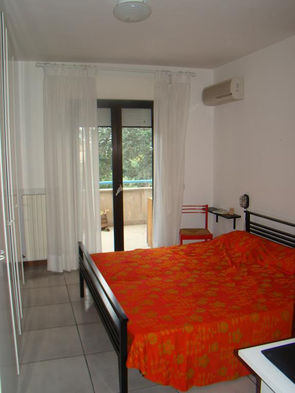 Appartamento Sirolo Zimmer foto